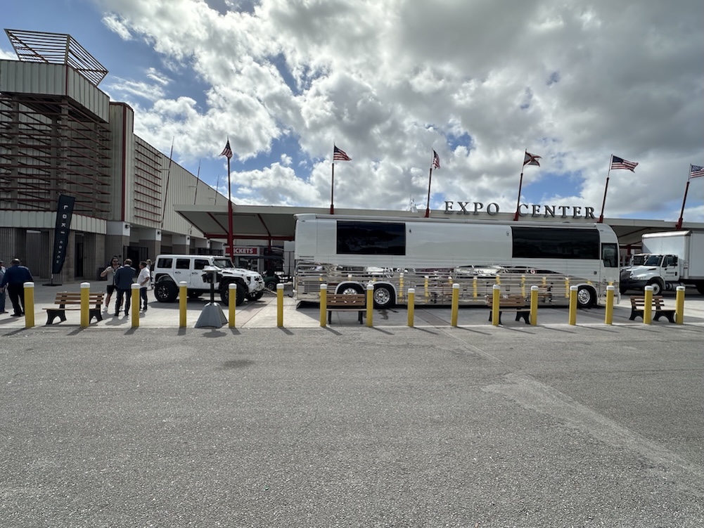  Prevost Motorhome Expo