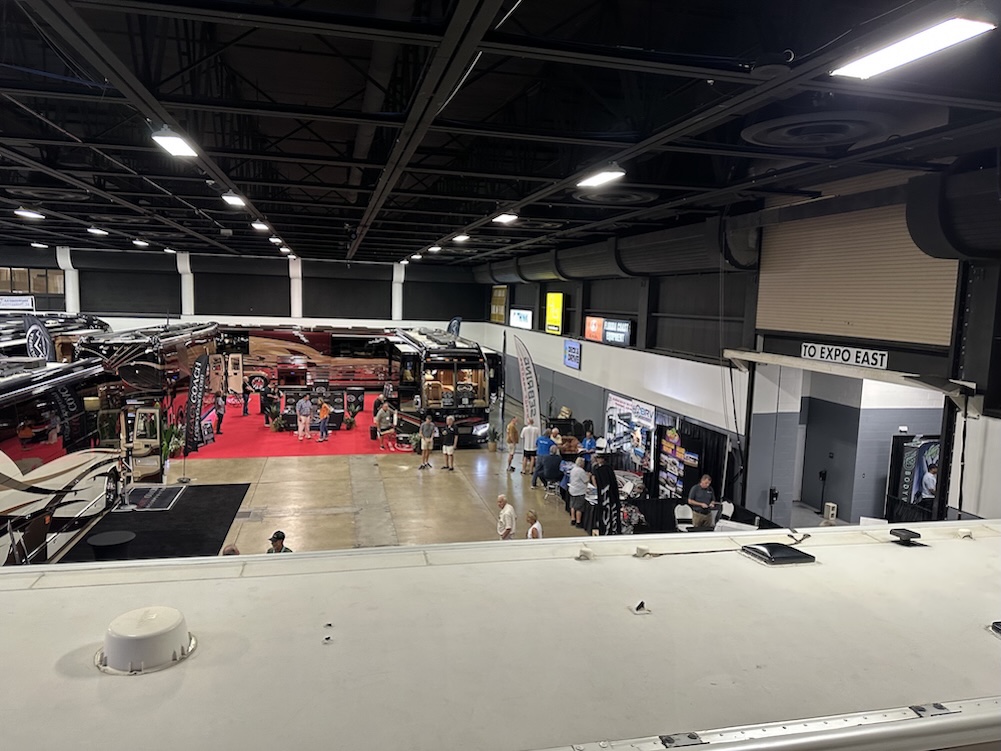  Prevost Motorhome Expo