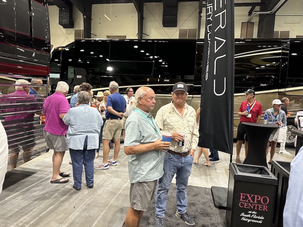  Prevost Motorhome Expo