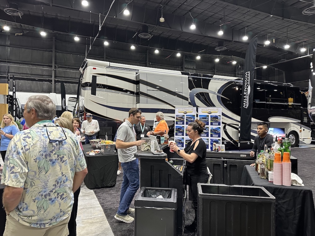  Prevost Motorhome Expo