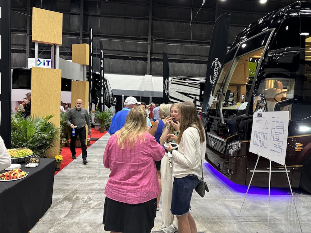  Prevost Motorhome Expo
