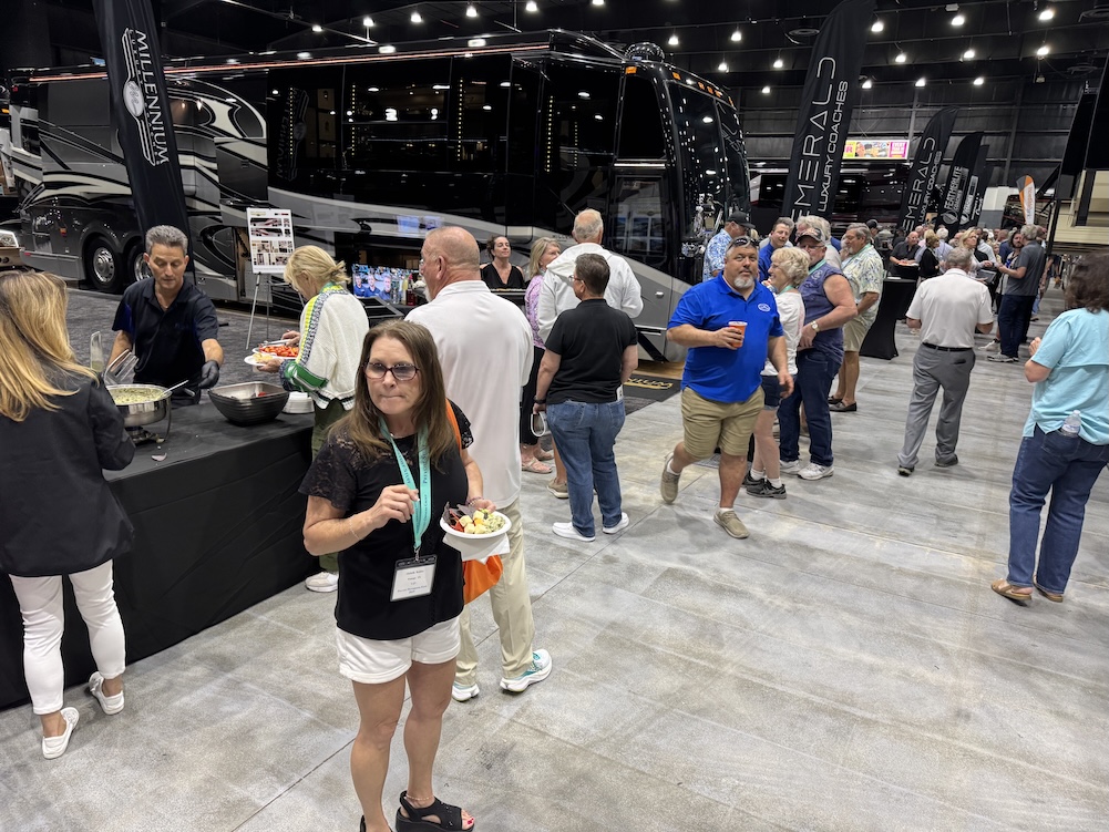  Prevost Motorhome Expo