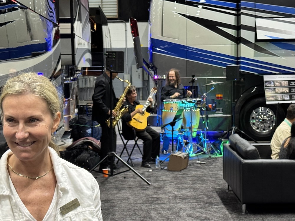  Prevost Motorhome Expo