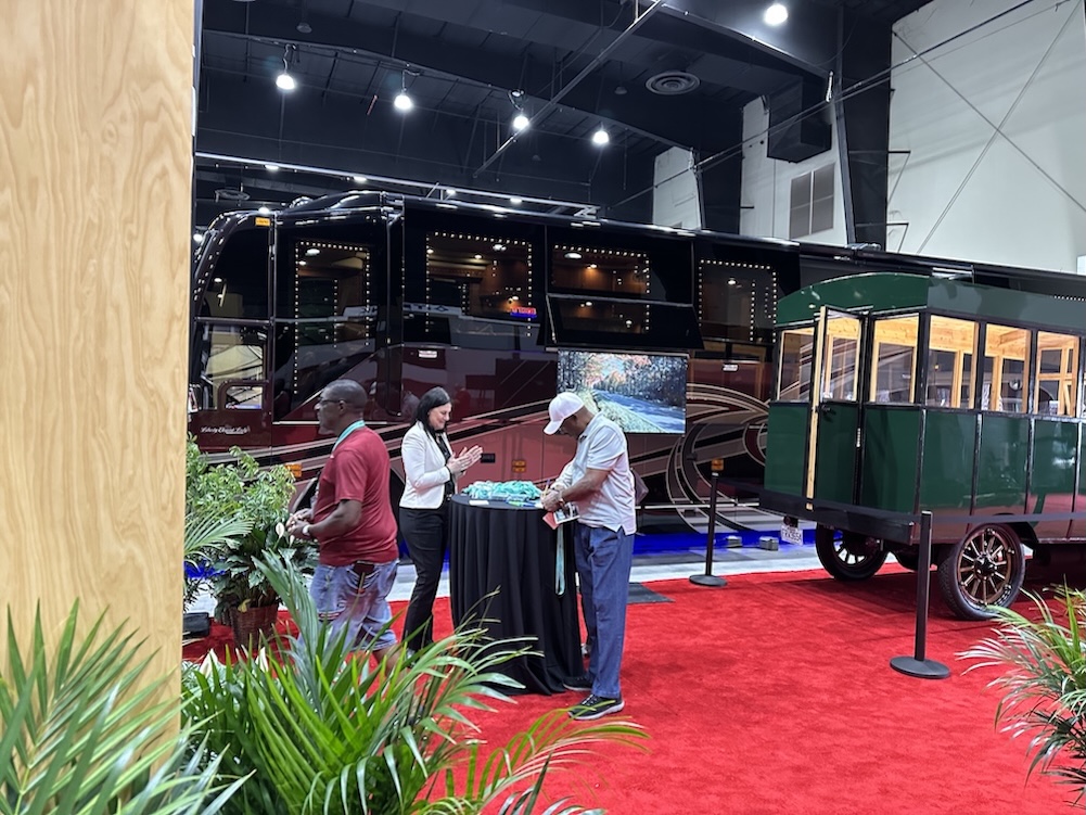  Prevost Motorhome Expo