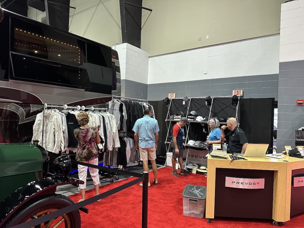  Prevost Motorhome Expo