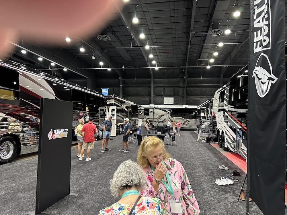  Prevost Motorhome Expo