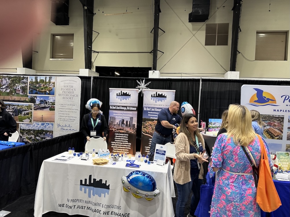  Prevost Motorhome Expo