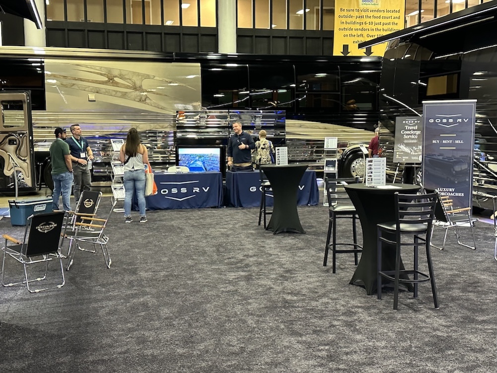  Prevost Motorhome Expo