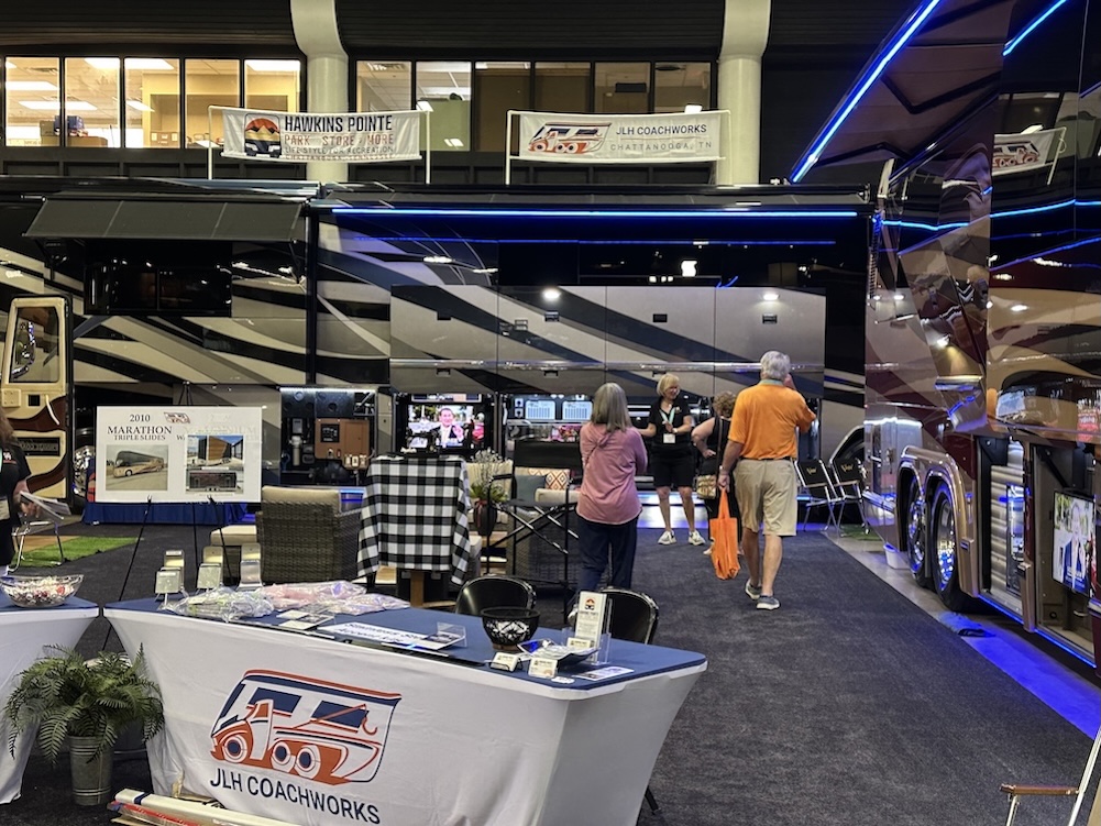  Prevost Motorhome Expo
