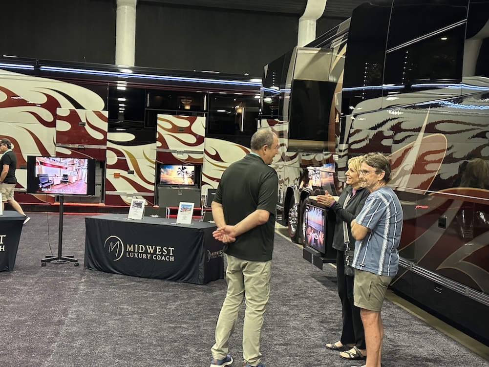  Prevost Motorhome Expo