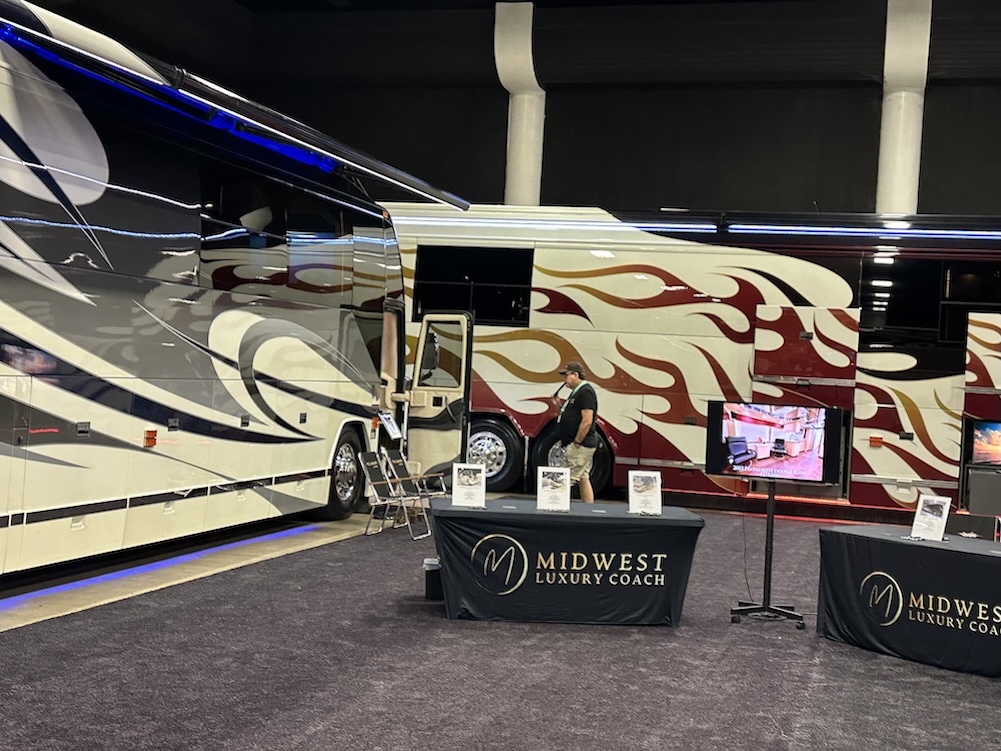  Prevost Motorhome Expo