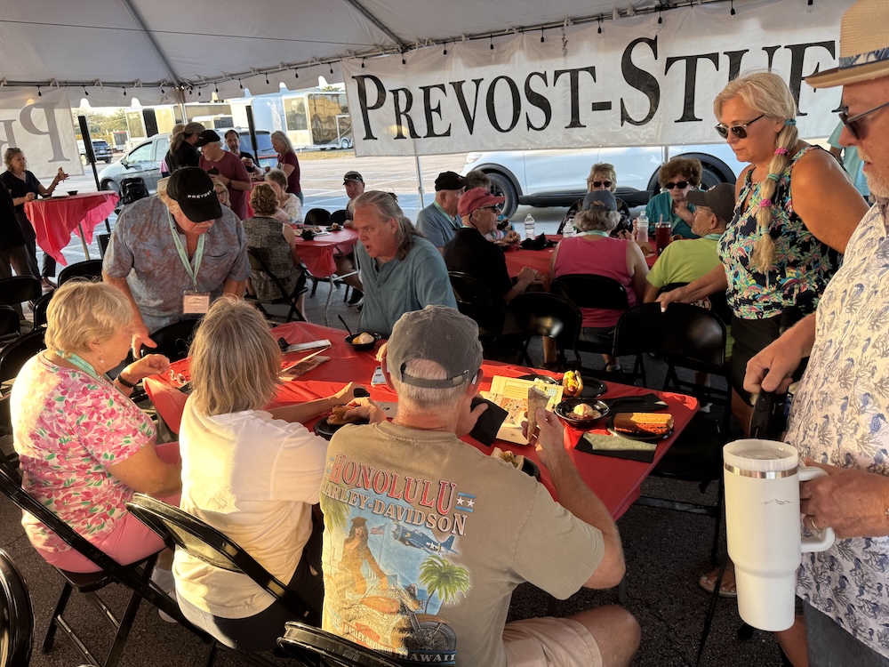  Prevost Motorhome Expo