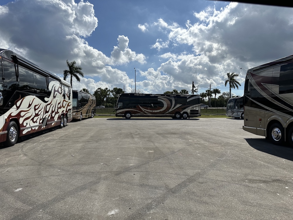 Prevost Motorhome Expo