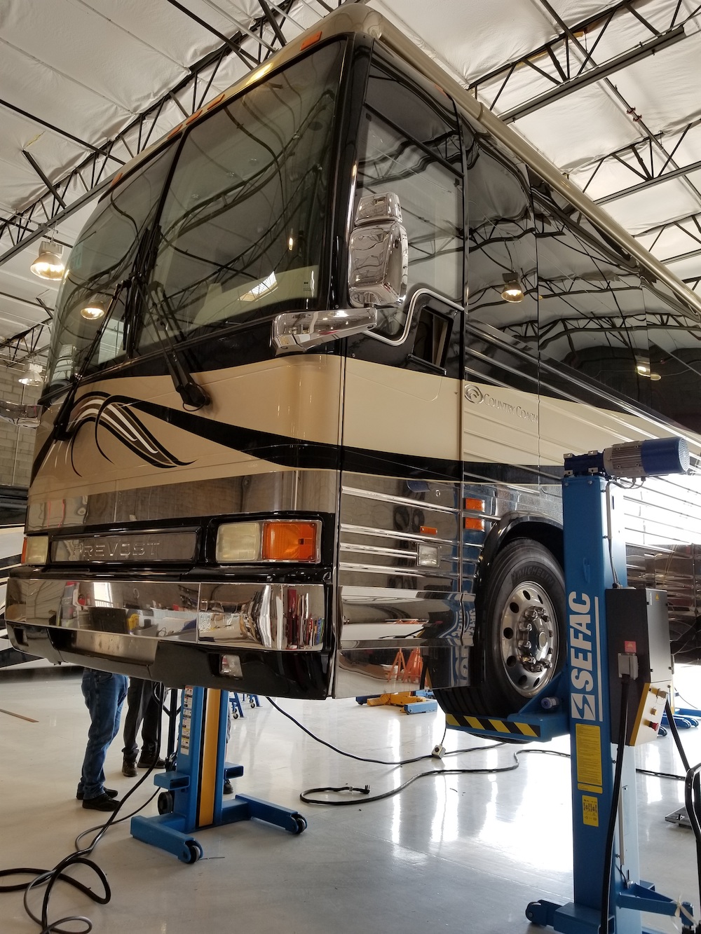 Prevost Service Silverleaf Coach