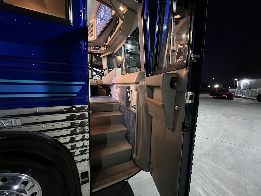 1990 Prevost Liberty XL For Sale