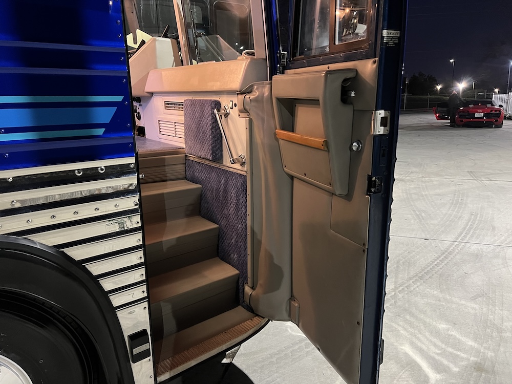 1990 Prevost Liberty XL For Sale