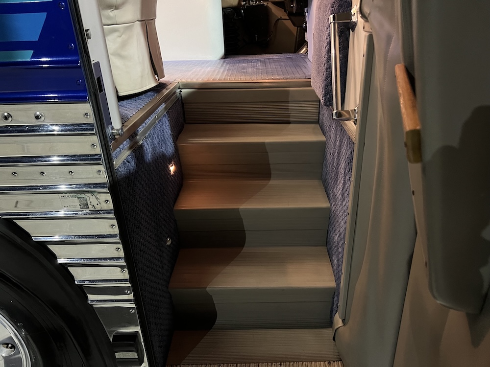 1990 Prevost Liberty XL For Sale