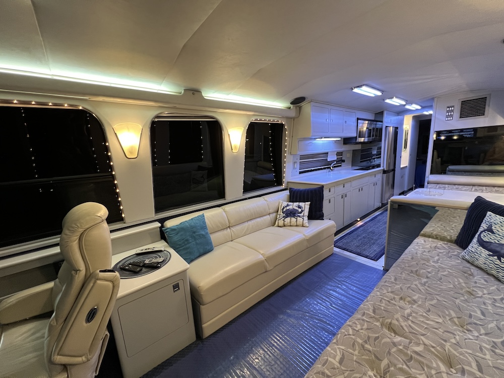 1990 Prevost Liberty XL For Sale