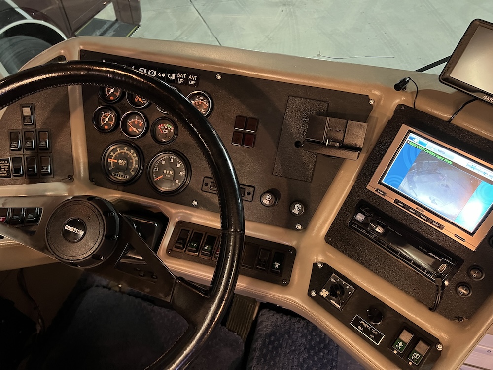 1990 Prevost Liberty XL For Sale