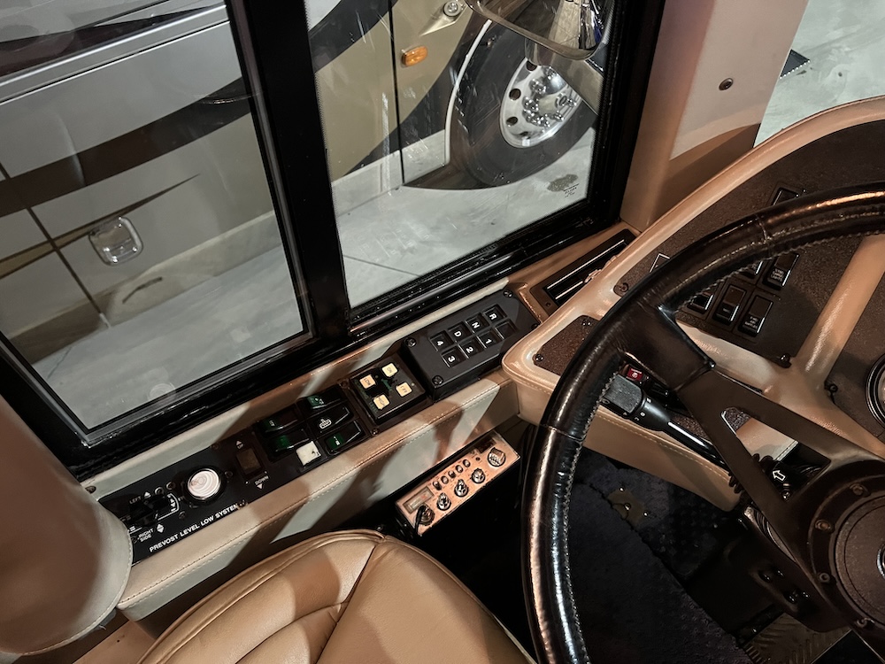 1990 Prevost Liberty XL For Sale