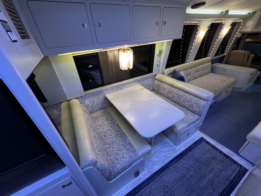 1990 Prevost Liberty XL For Sale