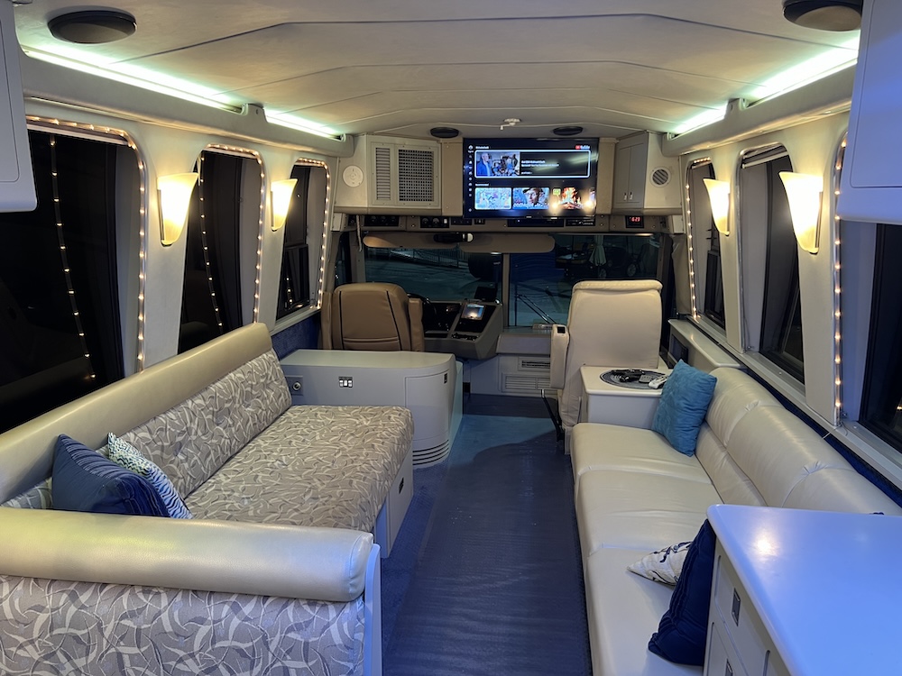 1990 Prevost Liberty XL For Sale