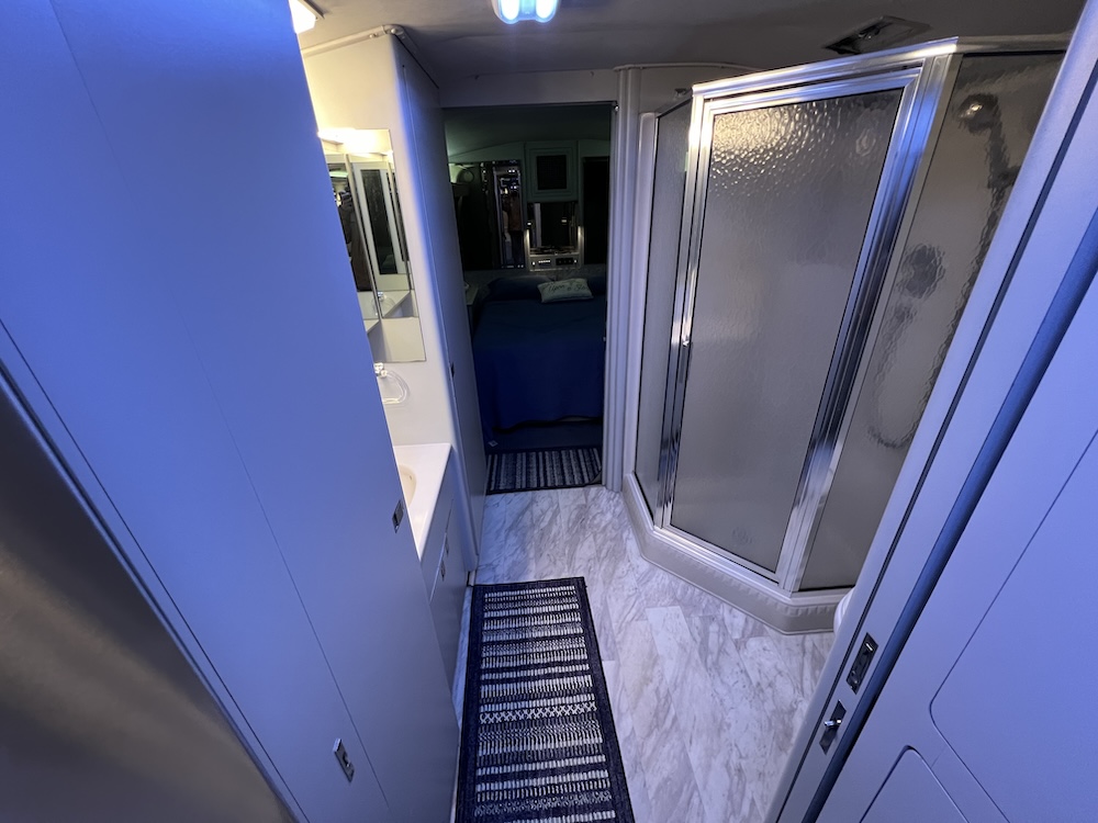 1990 Prevost Liberty XL For Sale