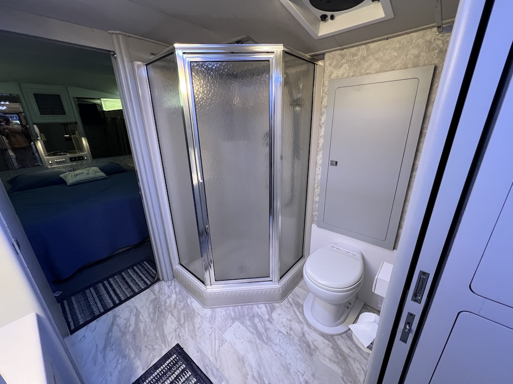 1990 Prevost Liberty XL For Sale