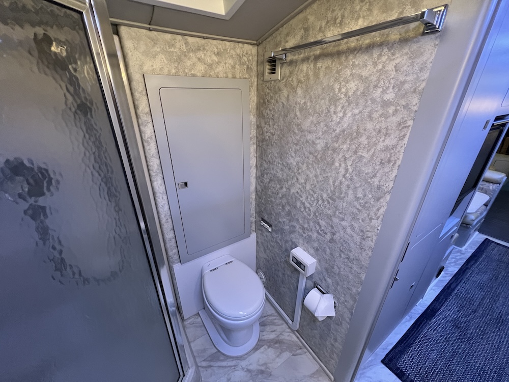 1990 Prevost Liberty XL For Sale