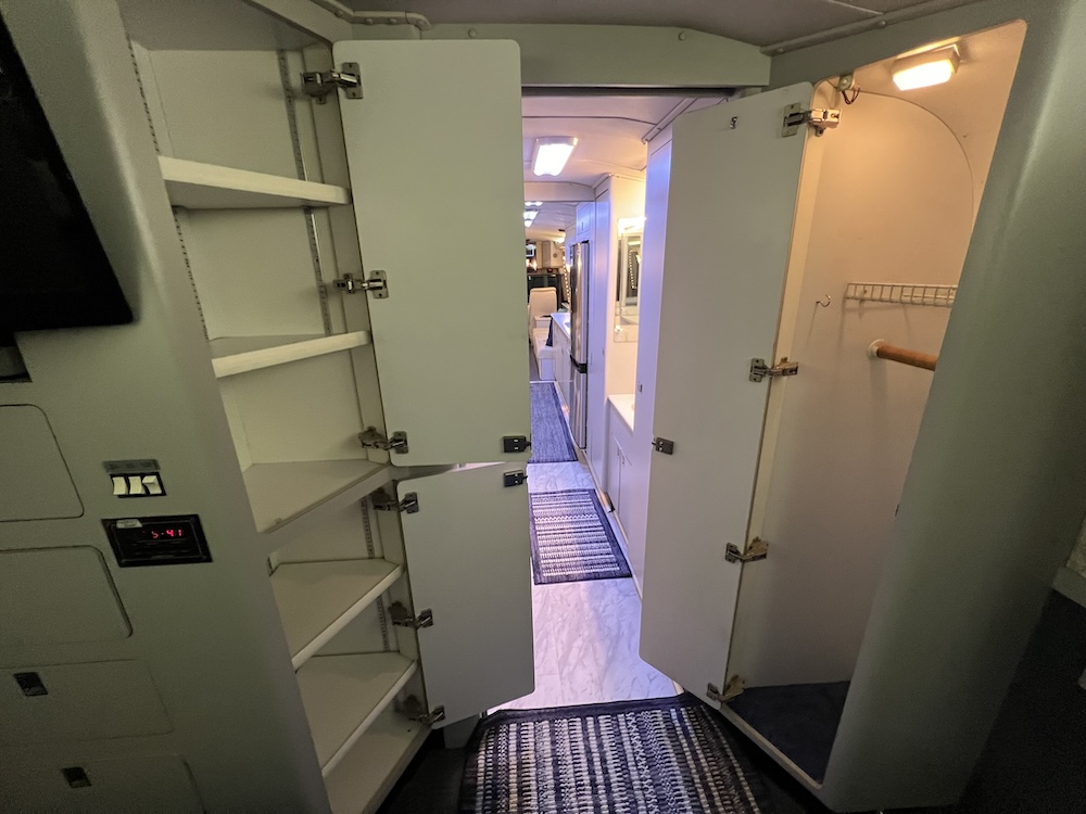 1990 Prevost Liberty XL For Sale