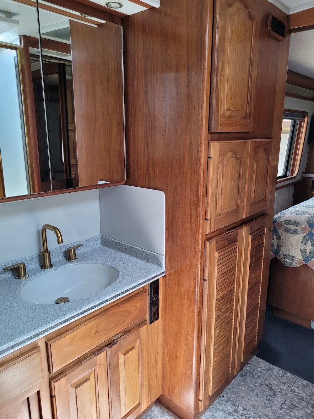 1991 Prevost Country Coach XL For Sale