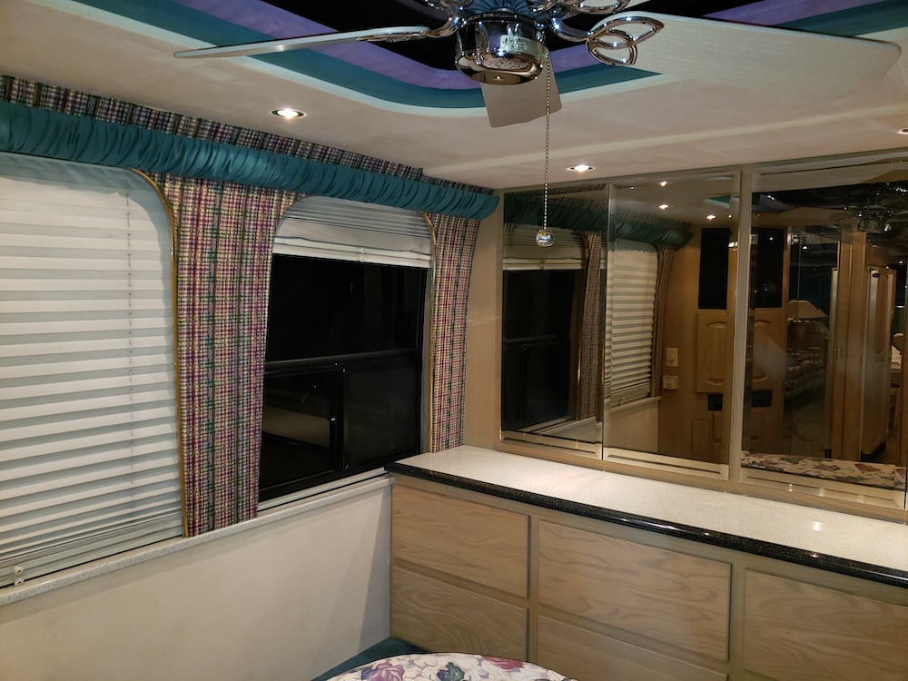 1993 Prevost Liberty XL For Sale