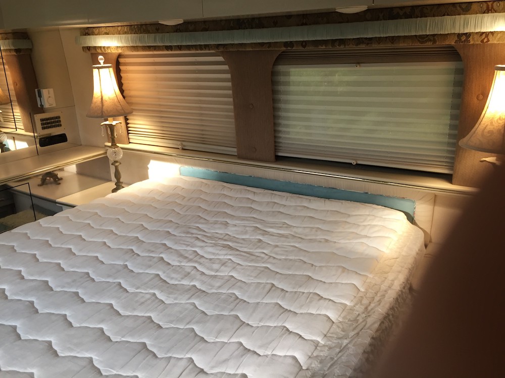 1995 Prevost Country Coach XL For Sale