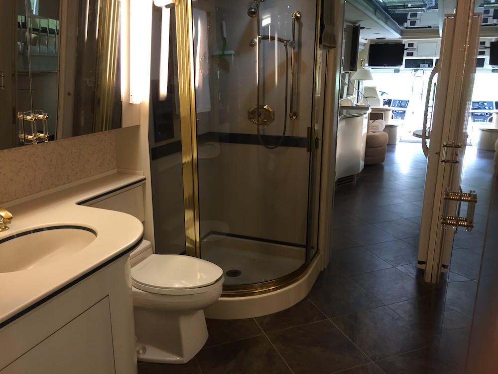 1995 Prevost Country Coach XL For Sale