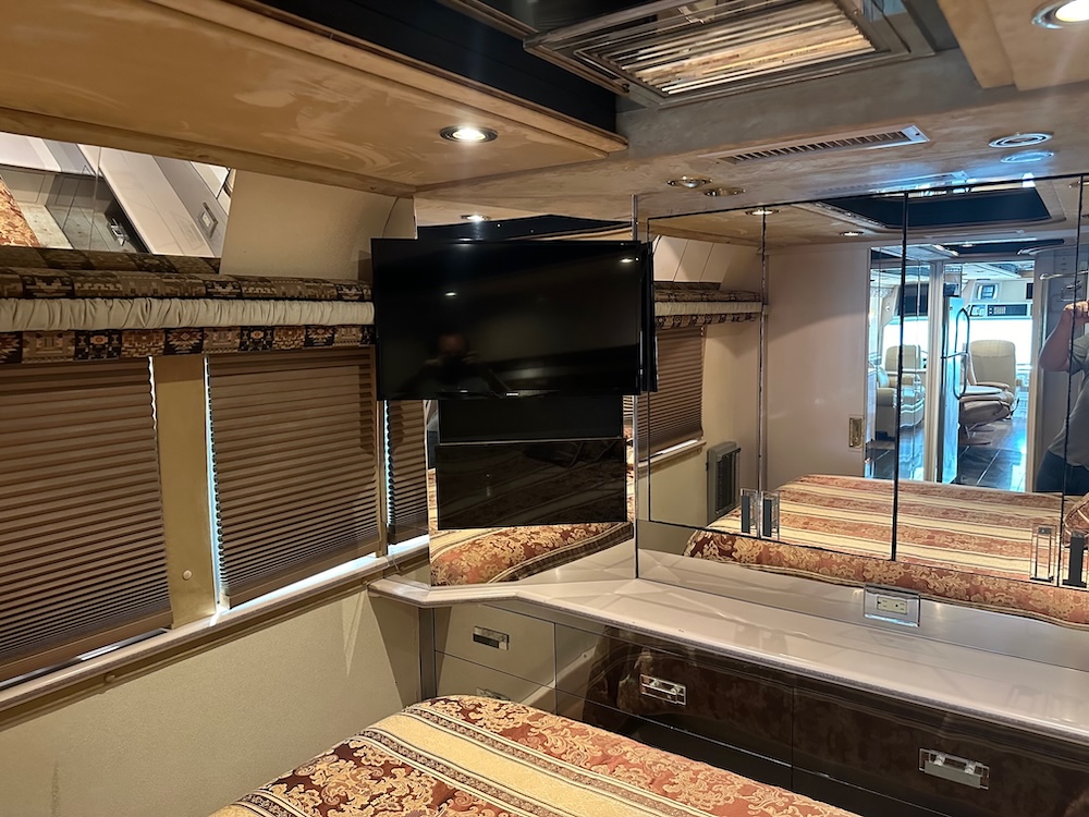 1995 Prevost Country Coach XL For Sale