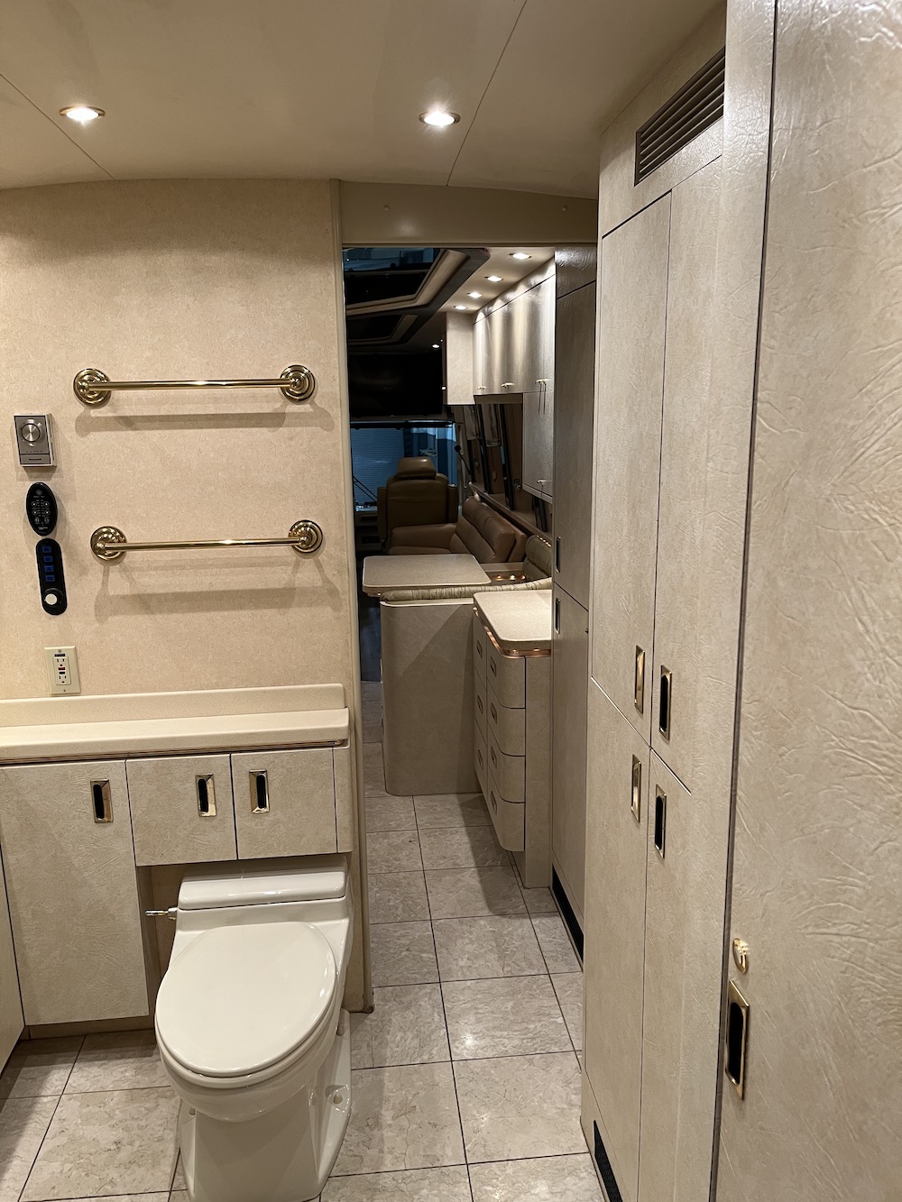 1995 Prevost Marathon XL For Sale