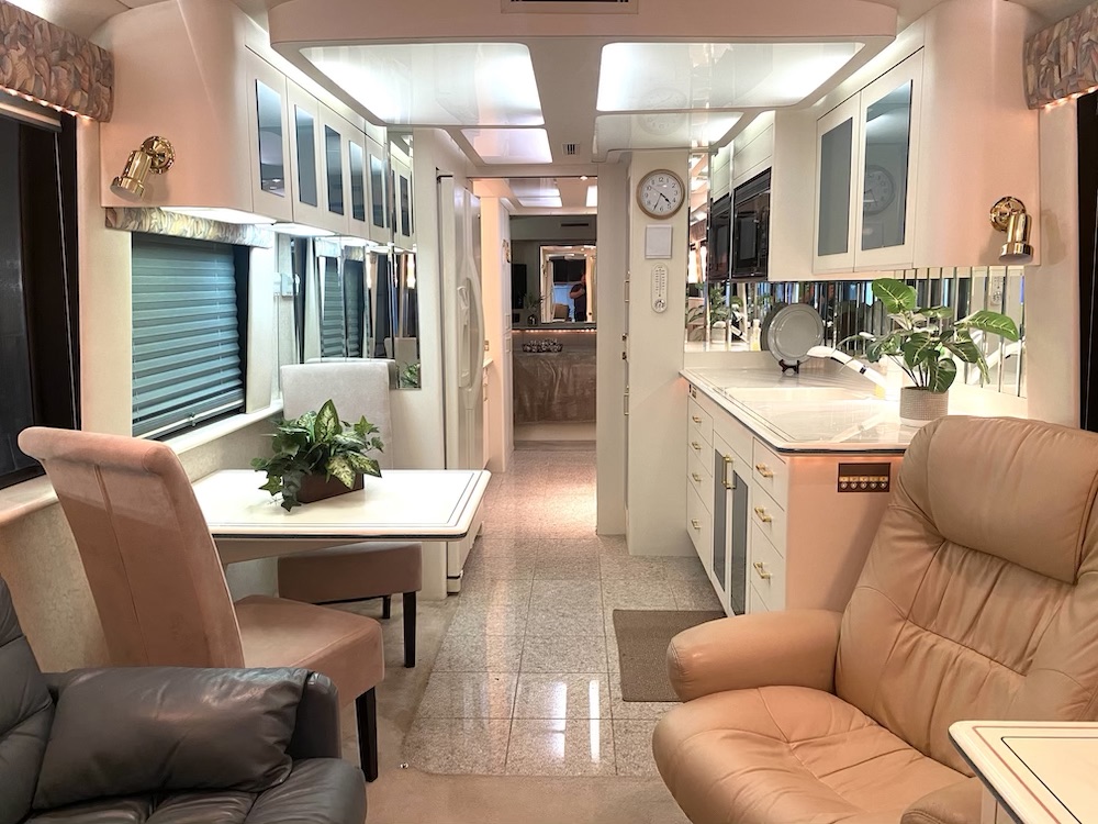 1996 Prevost Angola XL For Sale