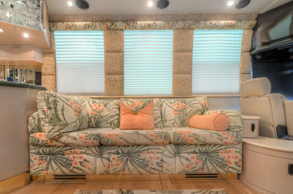 1996 Prevost Liberty XL For Sale