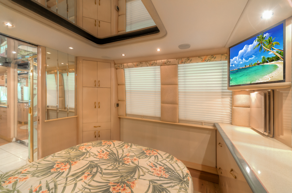 1996 Prevost Liberty XL For Sale