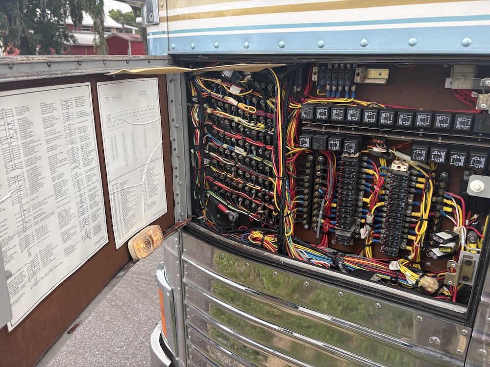 1997 Prevost Angola XL For Sale