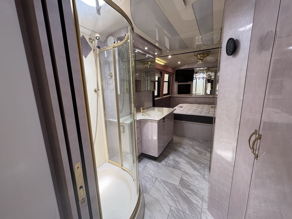 1997 Prevost Angola XL For Sale