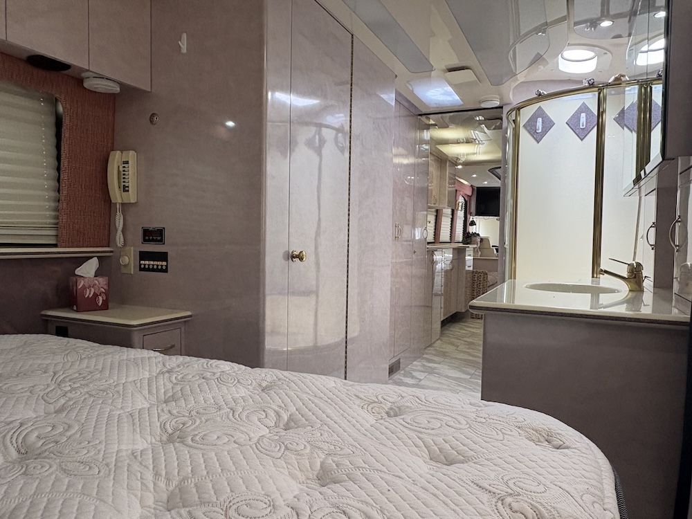 1997 Prevost Angola XL For Sale