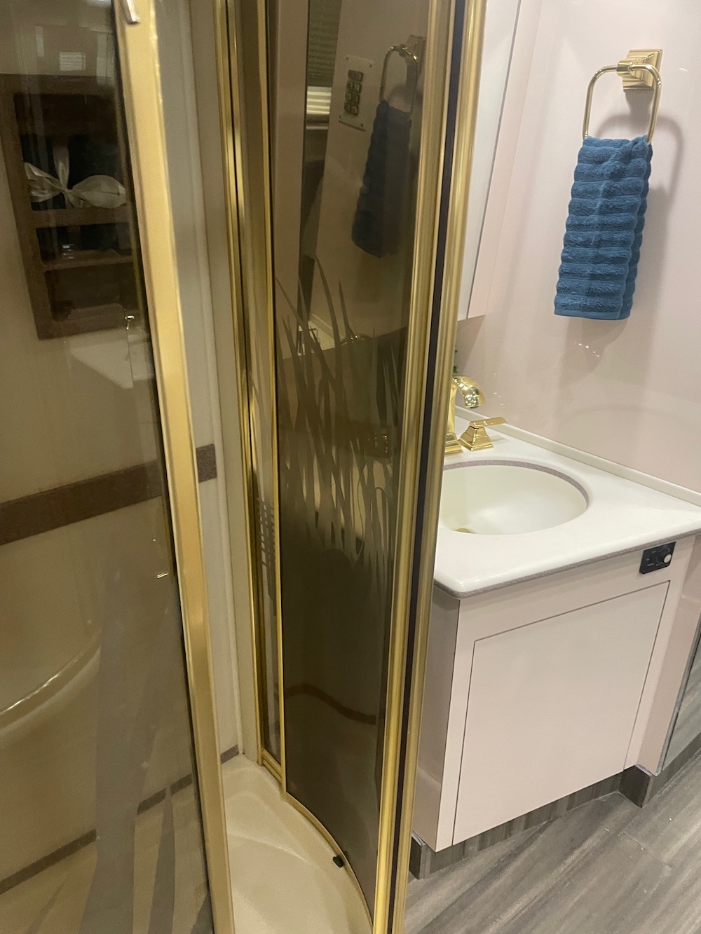 1997 Prevost Country Coach XL For Sale