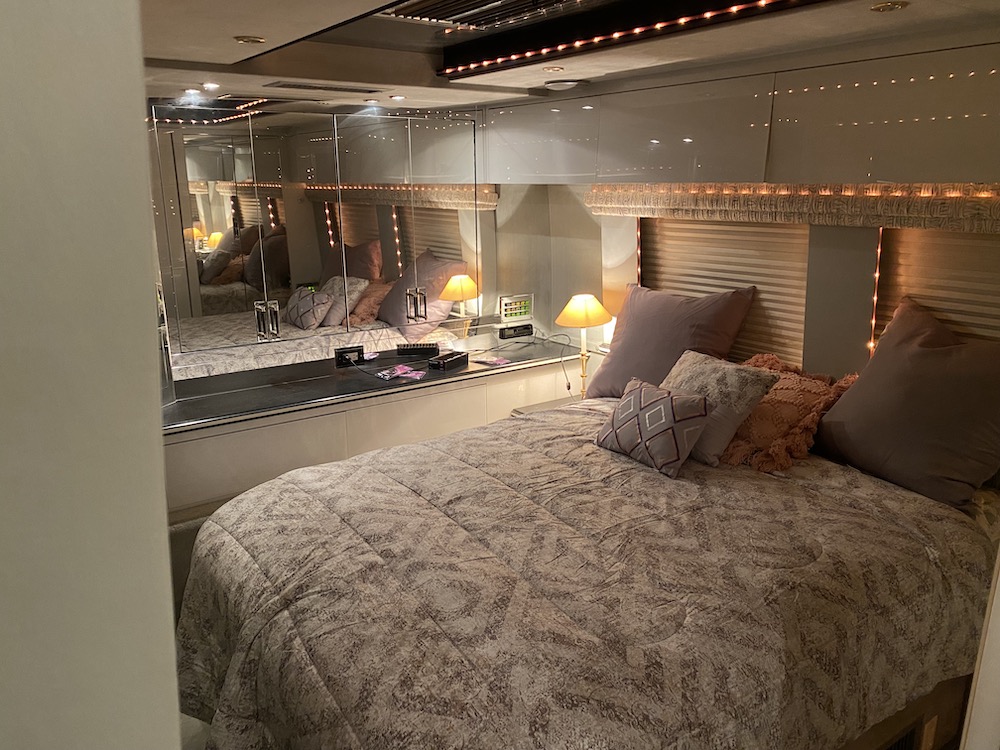 1997 Prevost Country Coach For Sale