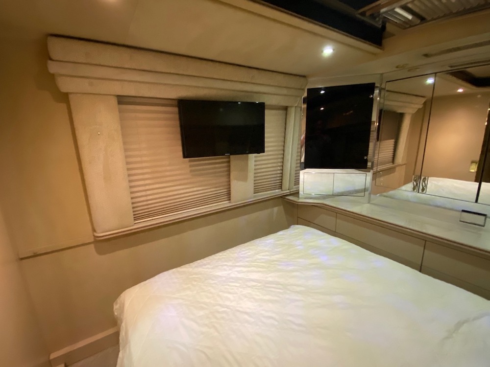 1998 Prevost Country Coach XL For Sale