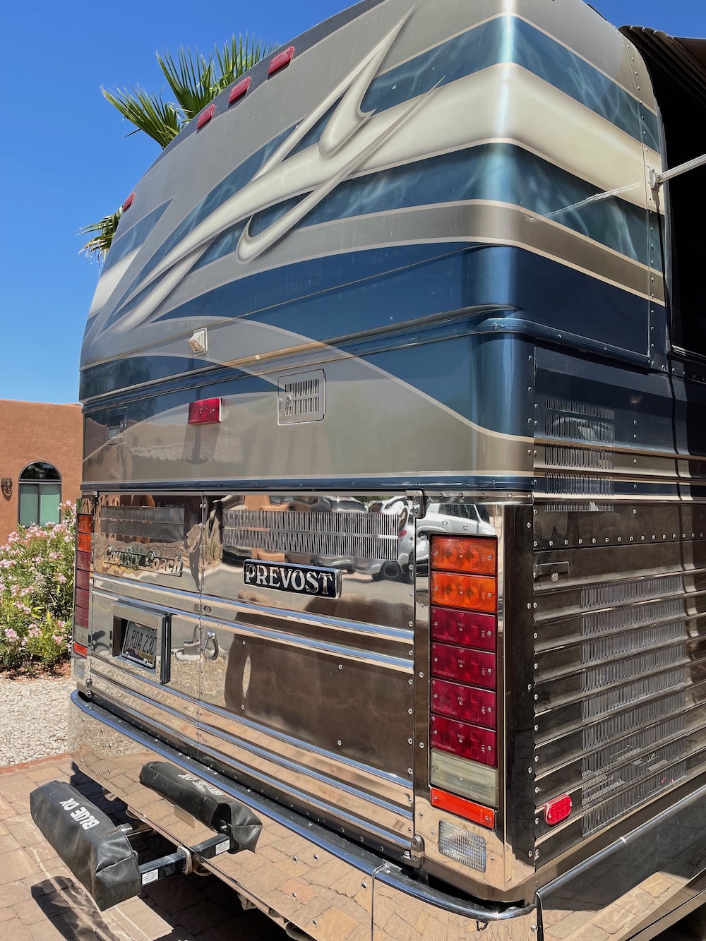 1998 Prevost Prevost Country Coach For Sale