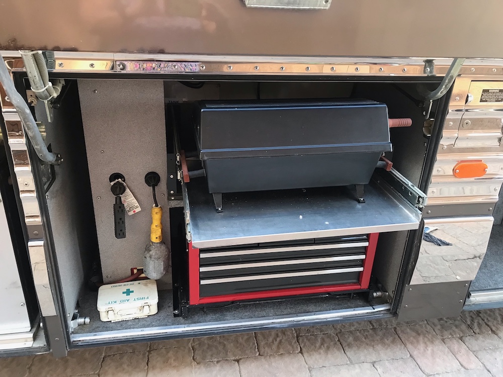 1998 Prevost Prevost Country Coach For Sale