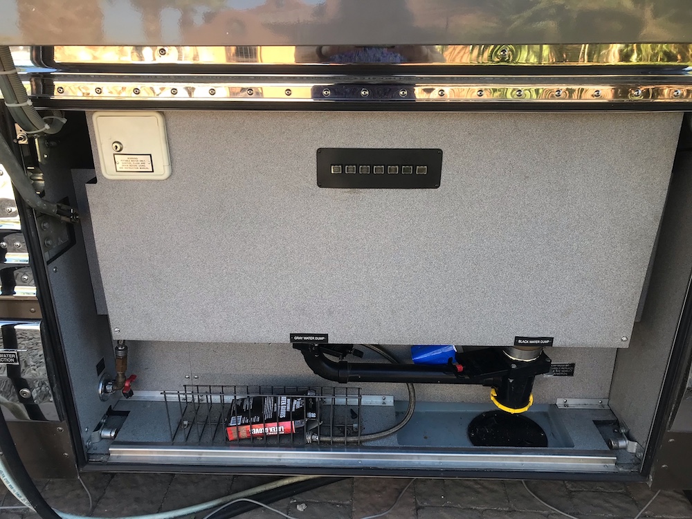 1998 Prevost Prevost Country Coach For Sale