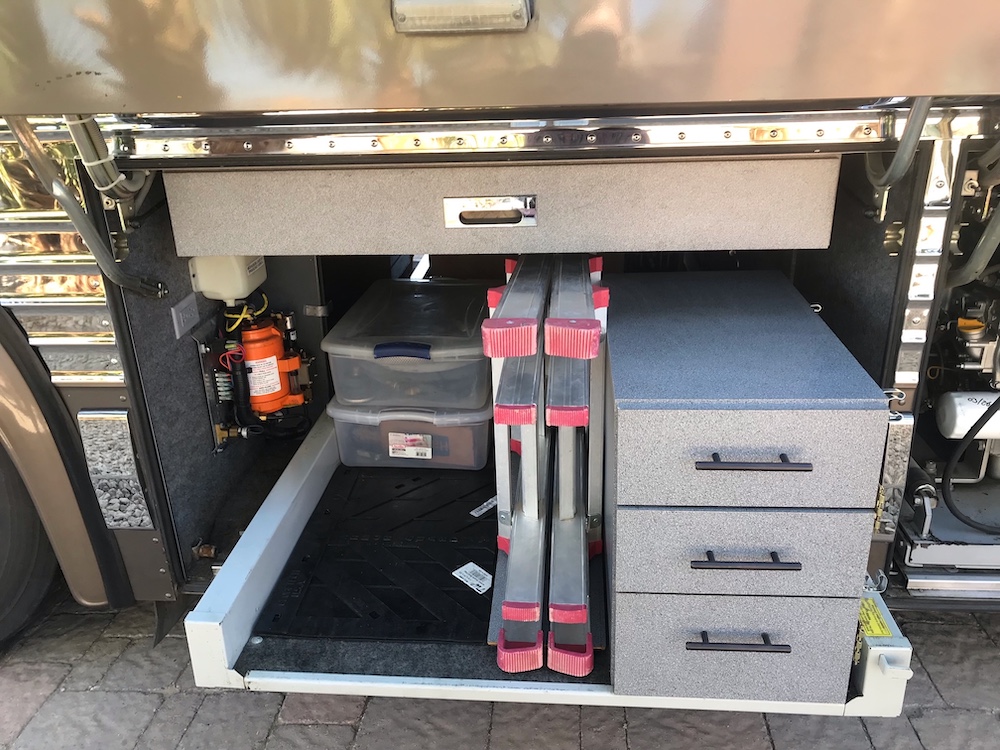 1998 Prevost Prevost Country Coach For Sale