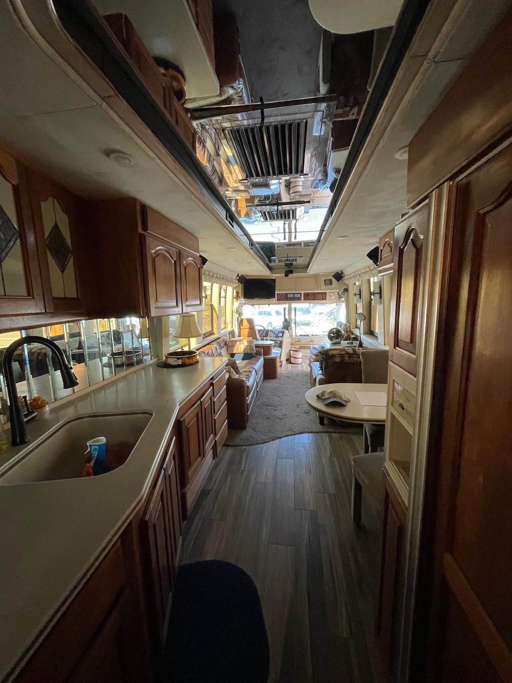 1998 Prevost Prevost Country Coach For Sale